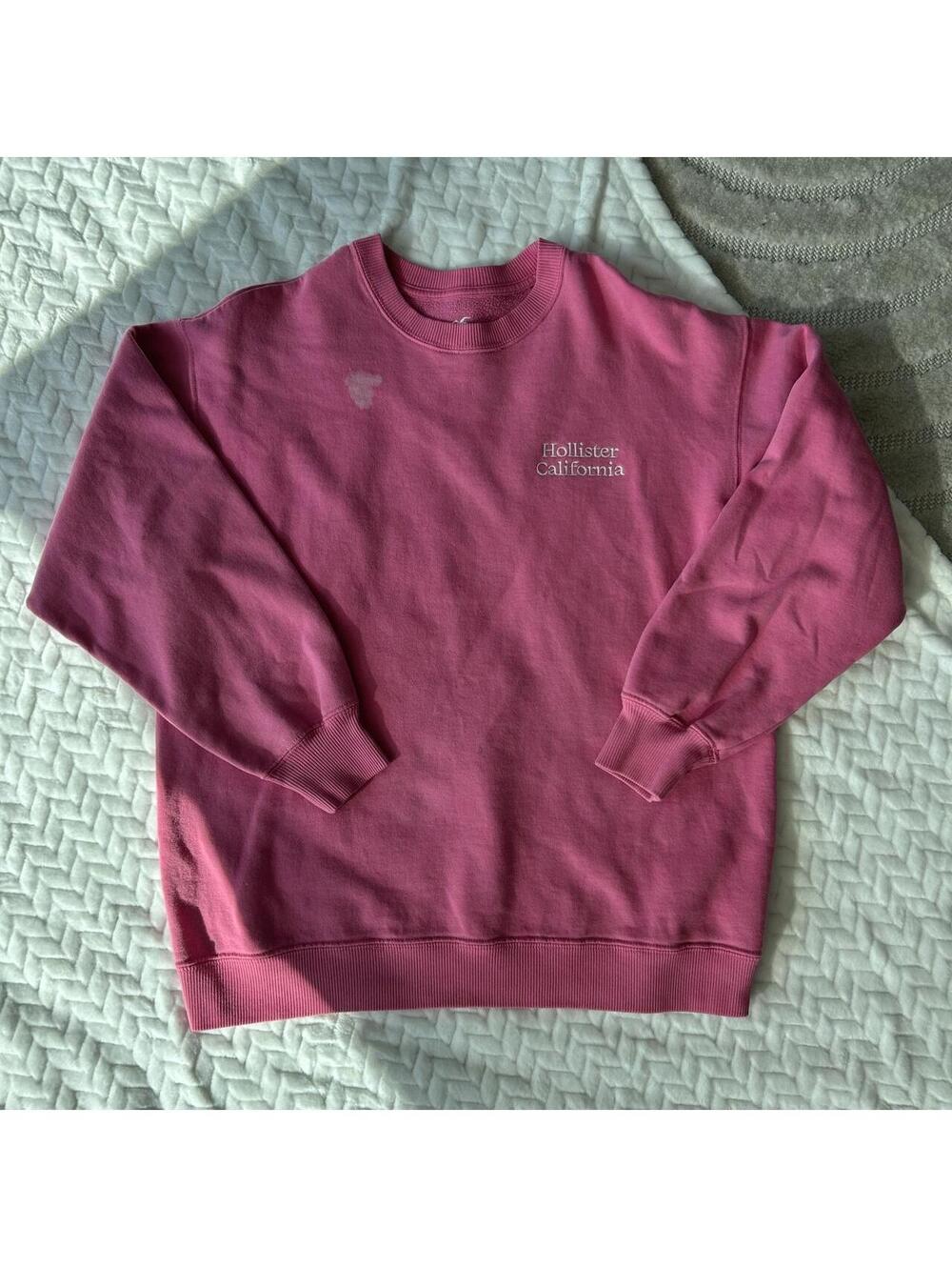 Pink Hollister Co. crewneck sweatshirt in a S #hollister #california